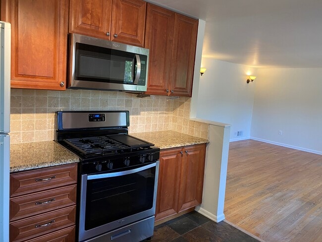 Building Photo - 3140 S Corona St