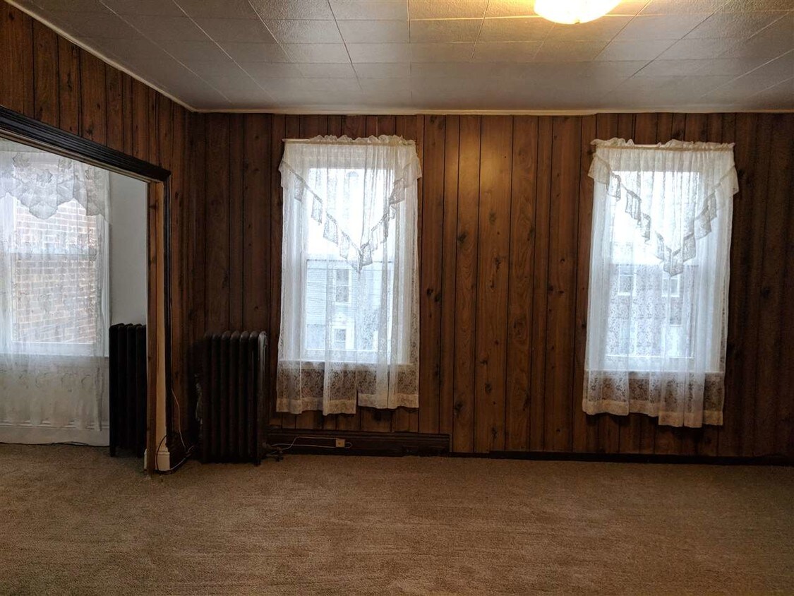 130 Cottage St, Jersey City, NJ 07306 House Rental in Jersey City, NJ