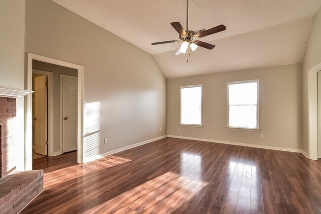 Foto del edificio - 3993 Powder Mill Rd