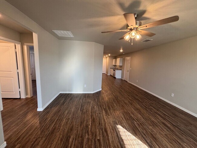 Foto del edificio - Get Rental In Upland West Available