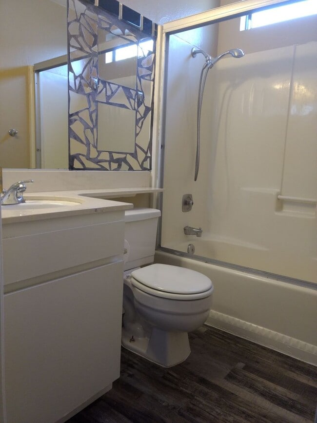 Building Photo - Great Single story in Senior Community