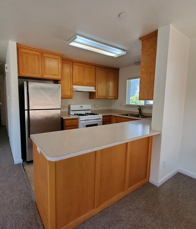 Building Photo - 2bd/2ba House on HIgh St