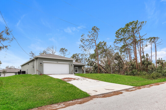 Building Photo - 2075 Ivor Ave, North Port, FL