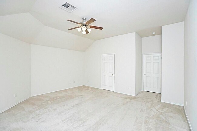 Foto del edificio - 16534 Strathmore Manor Ln