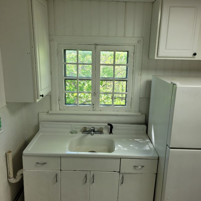 Building Photo - 231 A South Prospect St