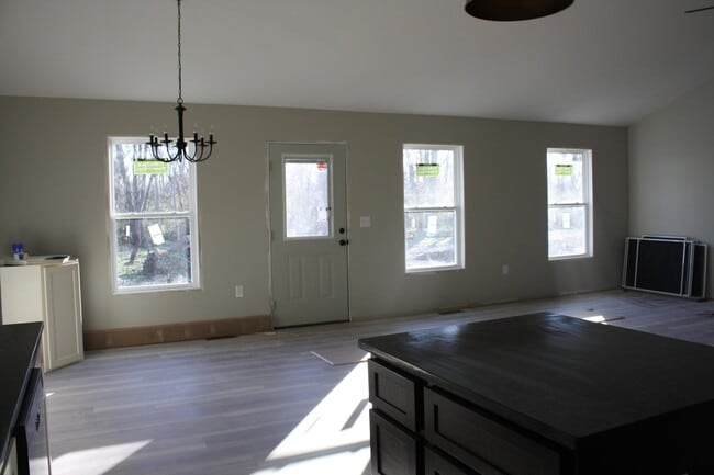 Building Photo - 109 Clara Dr