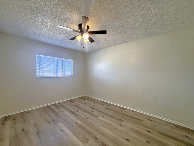 Foto del edificio - Apple Valley Townhomes