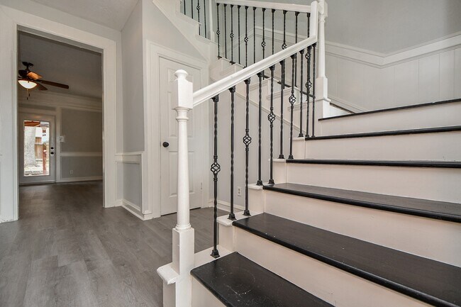 Foto del edificio - 14938 Mesita Dr