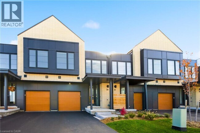 Photo du bâtiment - 2273 Turnberry Rd