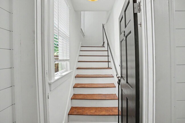 Foto del edificio - 620 E 48th St