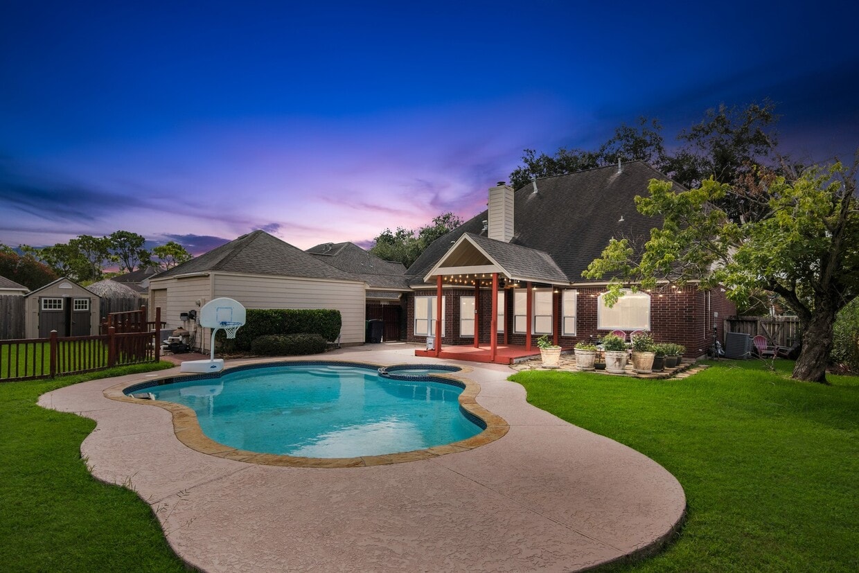 Building Photo - 803 Colony Glen Ct