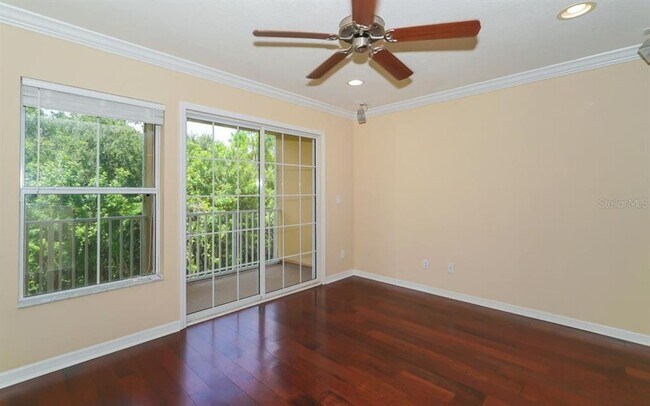 Foto del edificio - 7339 Black Walnut Way