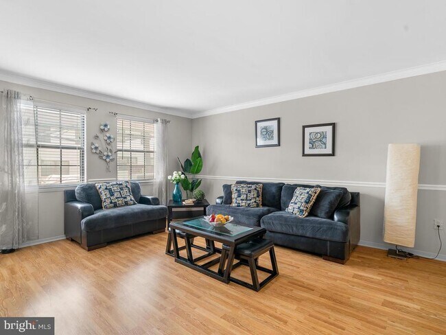 Building Photo - 11 Harmony Mill Ct