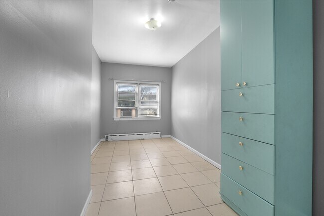 Foto del edificio - 6113 Washington St