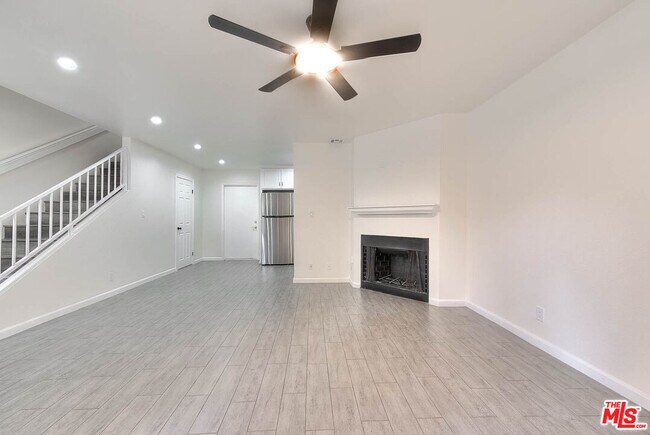 Building Photo - 13810 Funston Ave