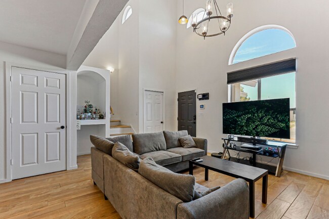 Foto del edificio - 3936 Tierra Arena Dr