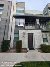 Building Photo - 11055 Wander Dr