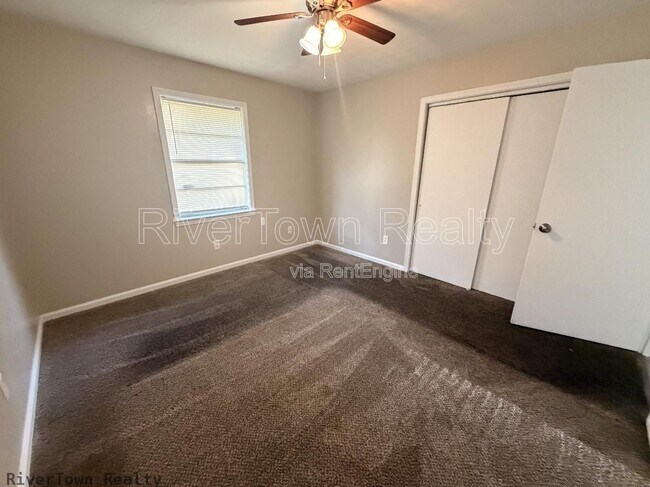 Building Photo - 3535 Debby Dr