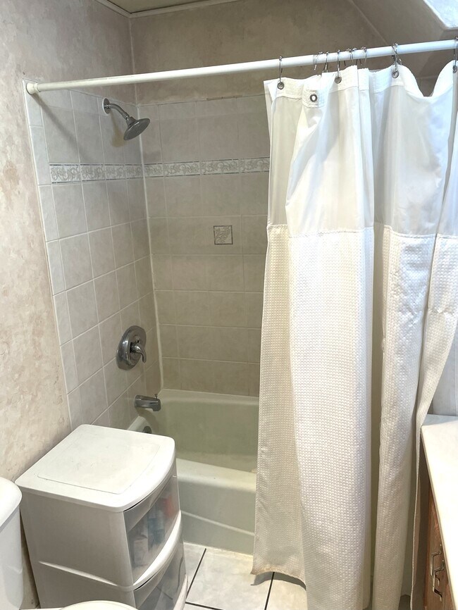 Foto del edificio - 3114 North Newhall Street