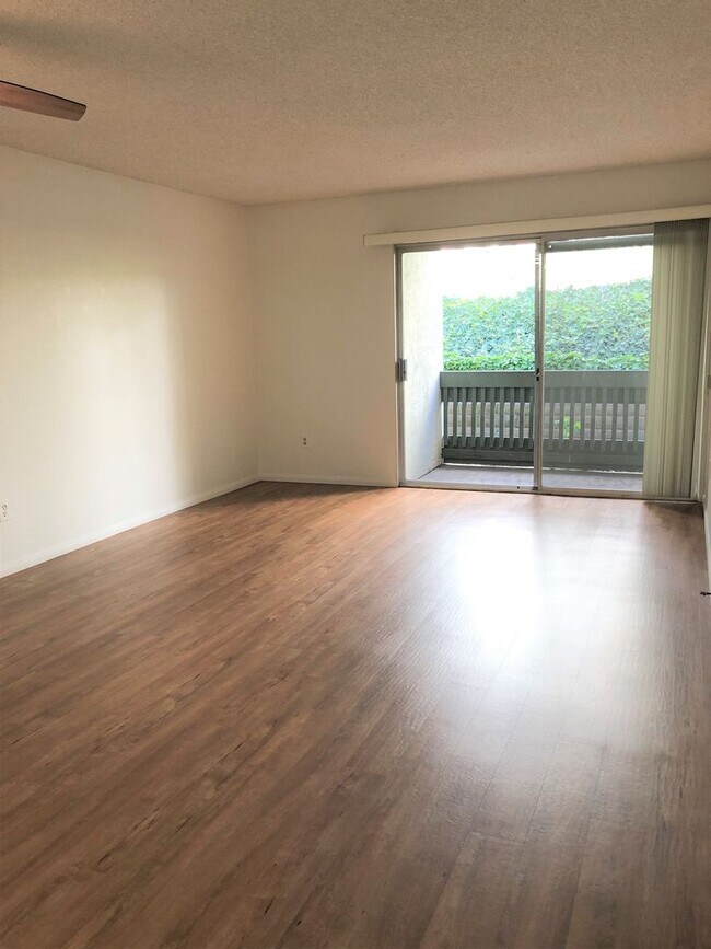 Foto del edificio - 4060 Huerfano Ave