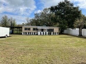 Building Photo - 9725 FL-33