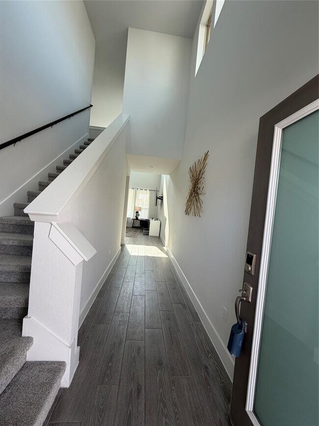 Foto del edificio - 8603 Cumbrae Ln