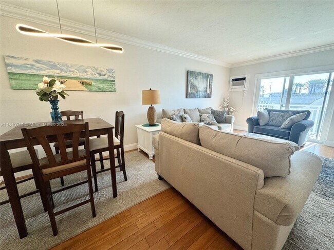 Foto del edificio - 200 S Birch Rd