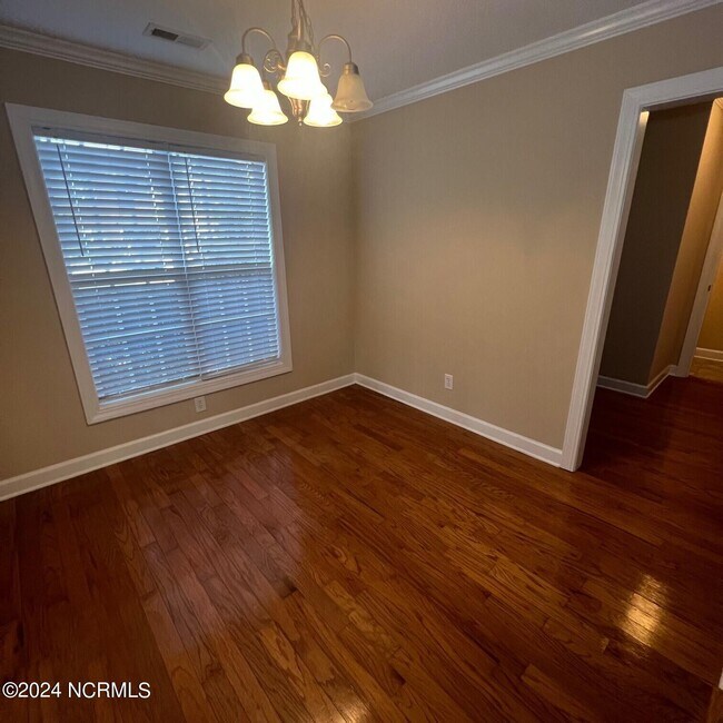 1300 Thomas Langston Rd Winterville, NC 28590 Alquileres en