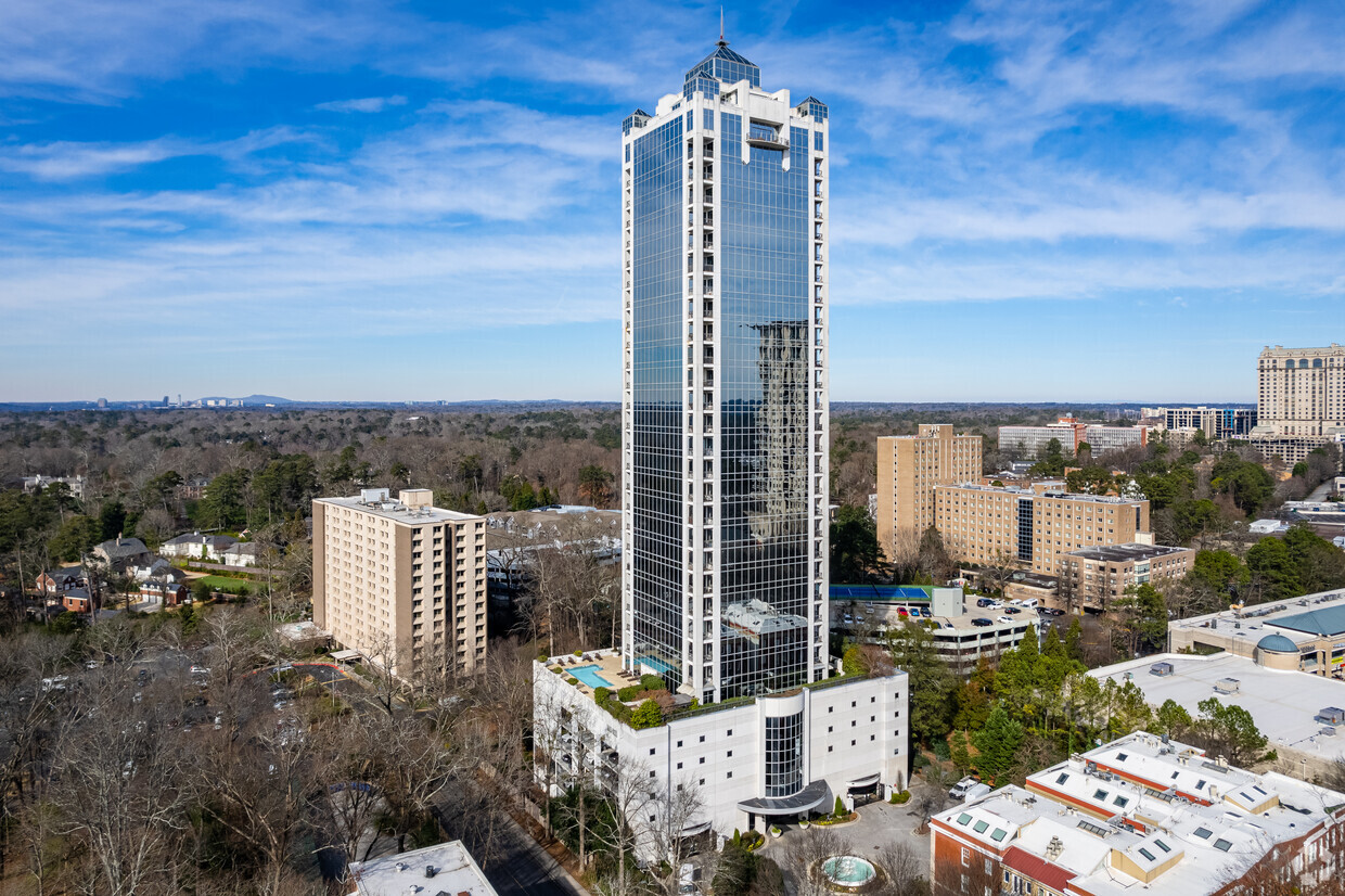 Foto principal - 2828 Peachtree Condominiums