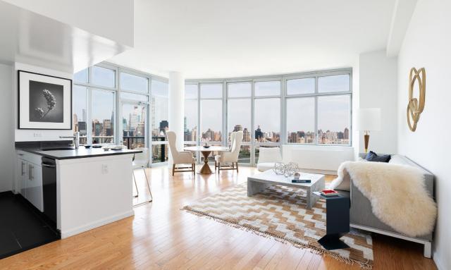 Foto del edificio - 1 bedroom in LONG ISLAND CITY NY 11109