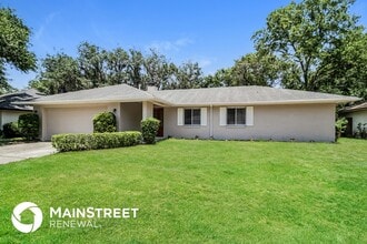 Building Photo - 1333 Sterling Oaks Dr