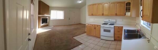 Building Photo - 22965 Oxnard St