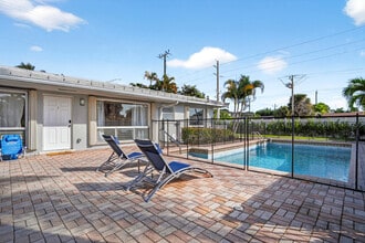 Building Photo - 1761 NE 55th St