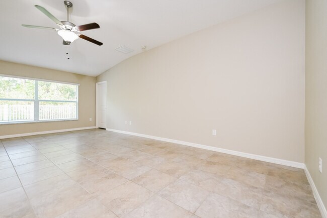 Foto del edificio - 6719 Trent Creek Dr