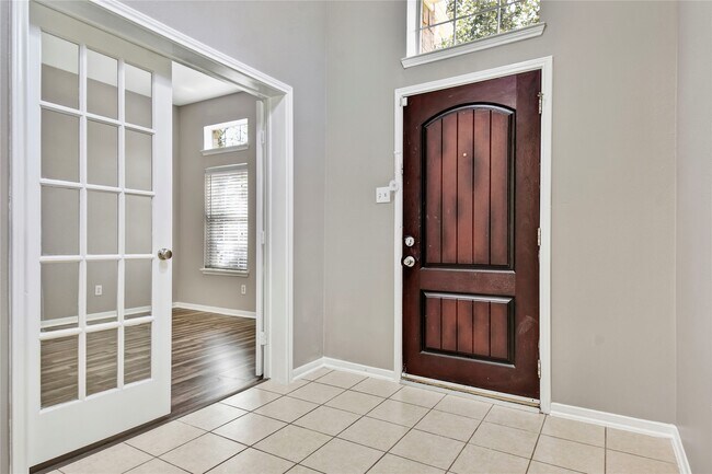 Building Photo - 5601 Savannah Woods Ln