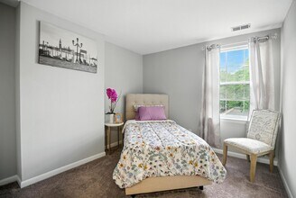 Building Photo - Northbrook Apartments