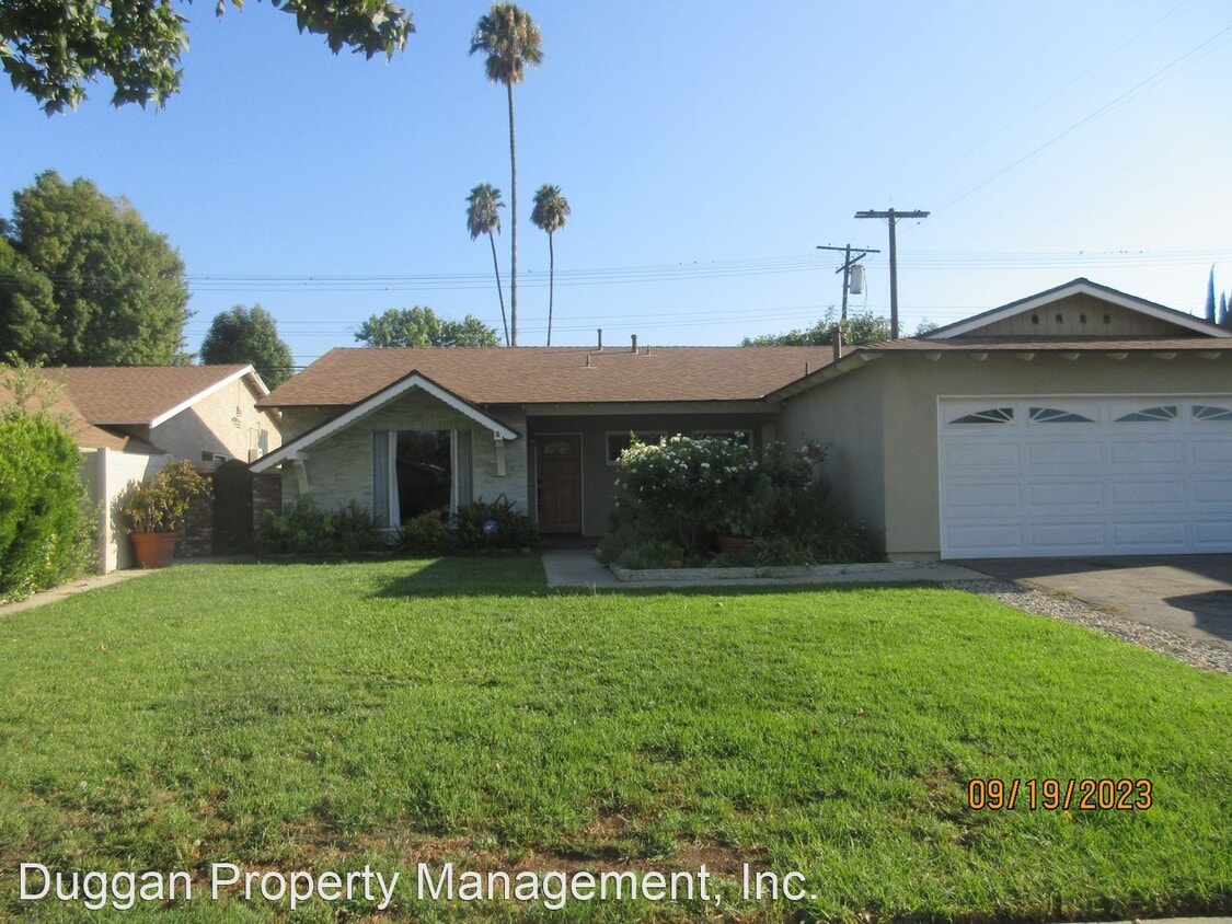 Primary Photo - 3 br, 2 bath House - 23010 Hartland St