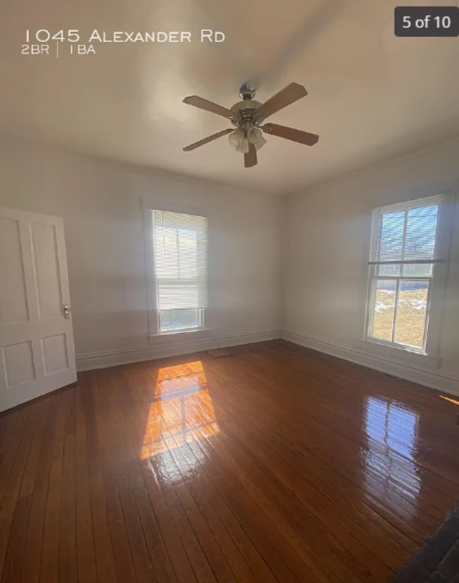 Building Photo - 1045 Alexander Rd