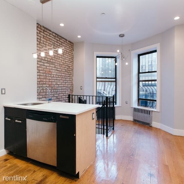 Foto principal - 171 Rogers Ave