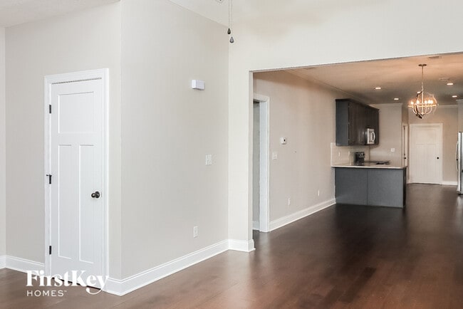Building Photo - 31 Calloway Ln