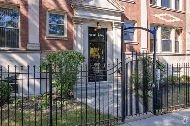 Entrance - Capital Condominiums