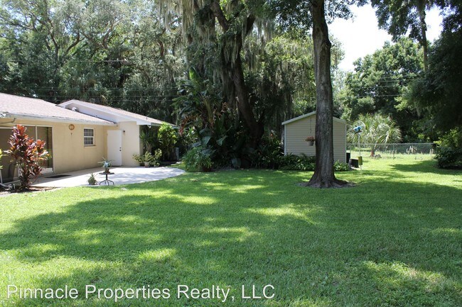 Building Photo - 4 br, 2 bath House - 2012 5th St. W.