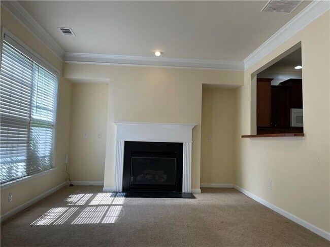 Building Photo - 10861 Alderwood Cove