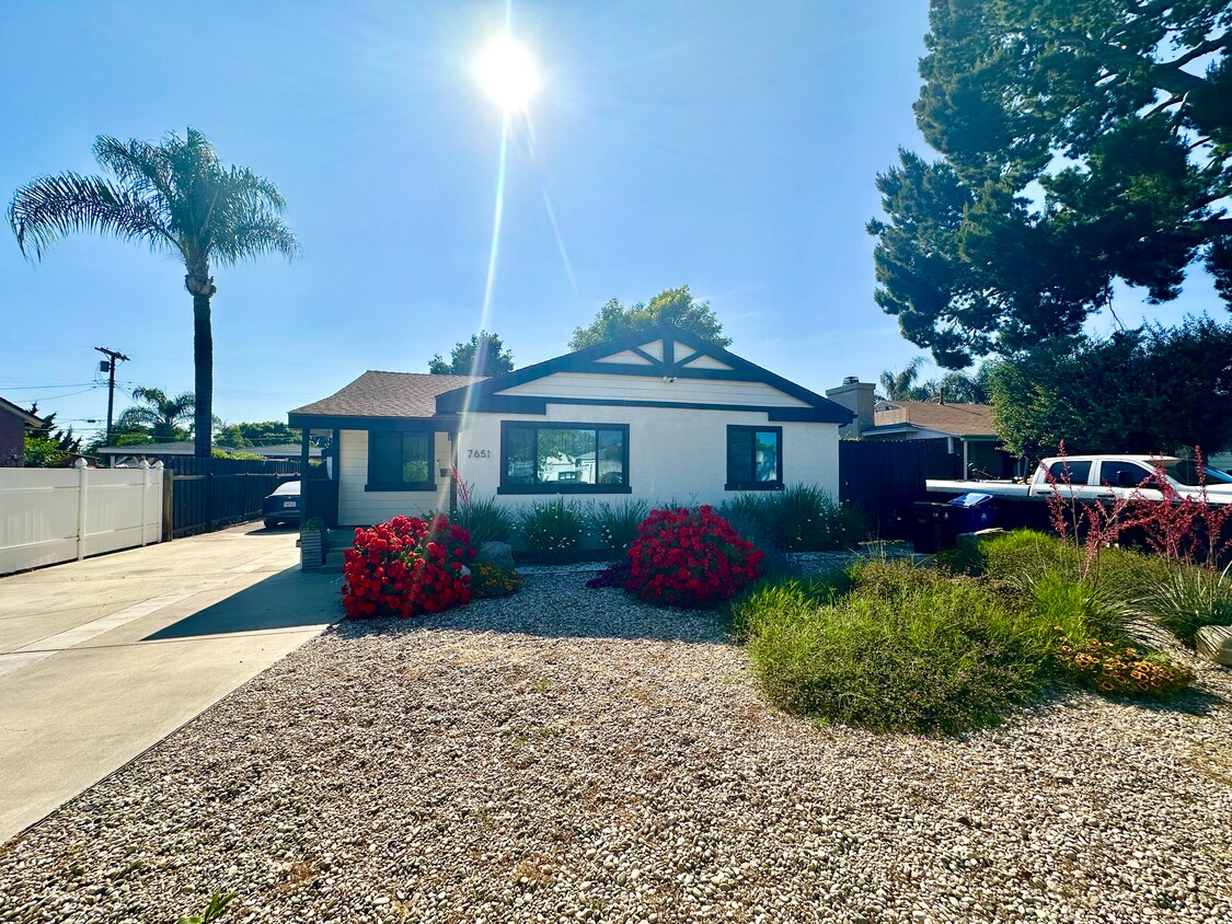 Foto principal - 7651 Genesta Ave