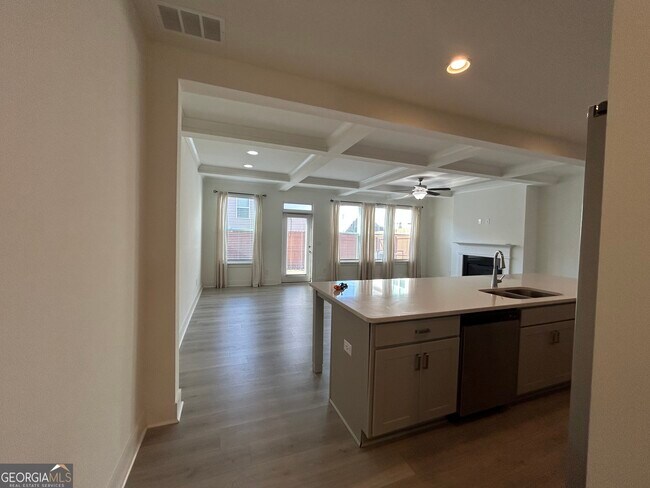 Building Photo - 7741 Squire Ct