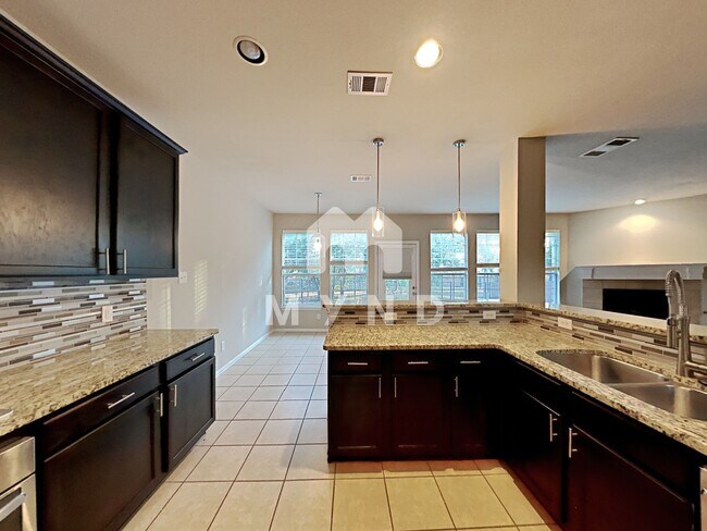 Building Photo - 11801 Kingsville Dr