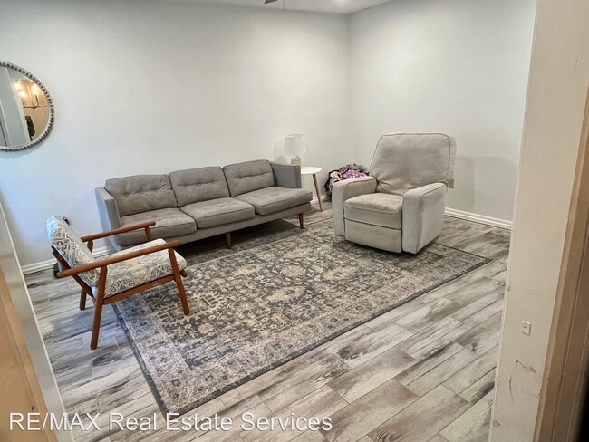 Foto del edificio - 3 br, 2 bath House - 7802 Hobbs Drive