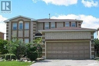 Building Photo - 9 Coldstream Crescent