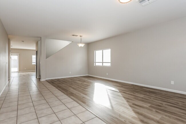 Foto del edificio - 6409 W Pioneer St