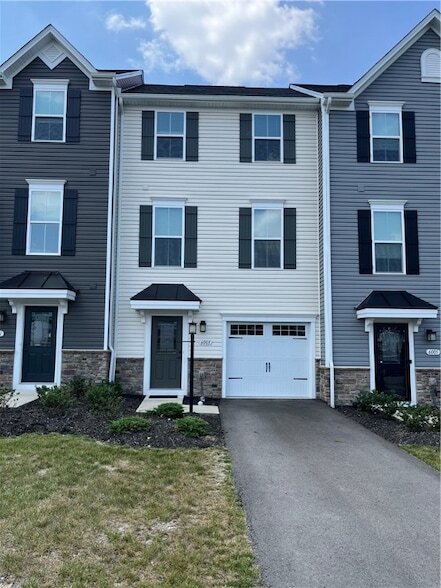 Primary Photo - 6003 Atlin Ln